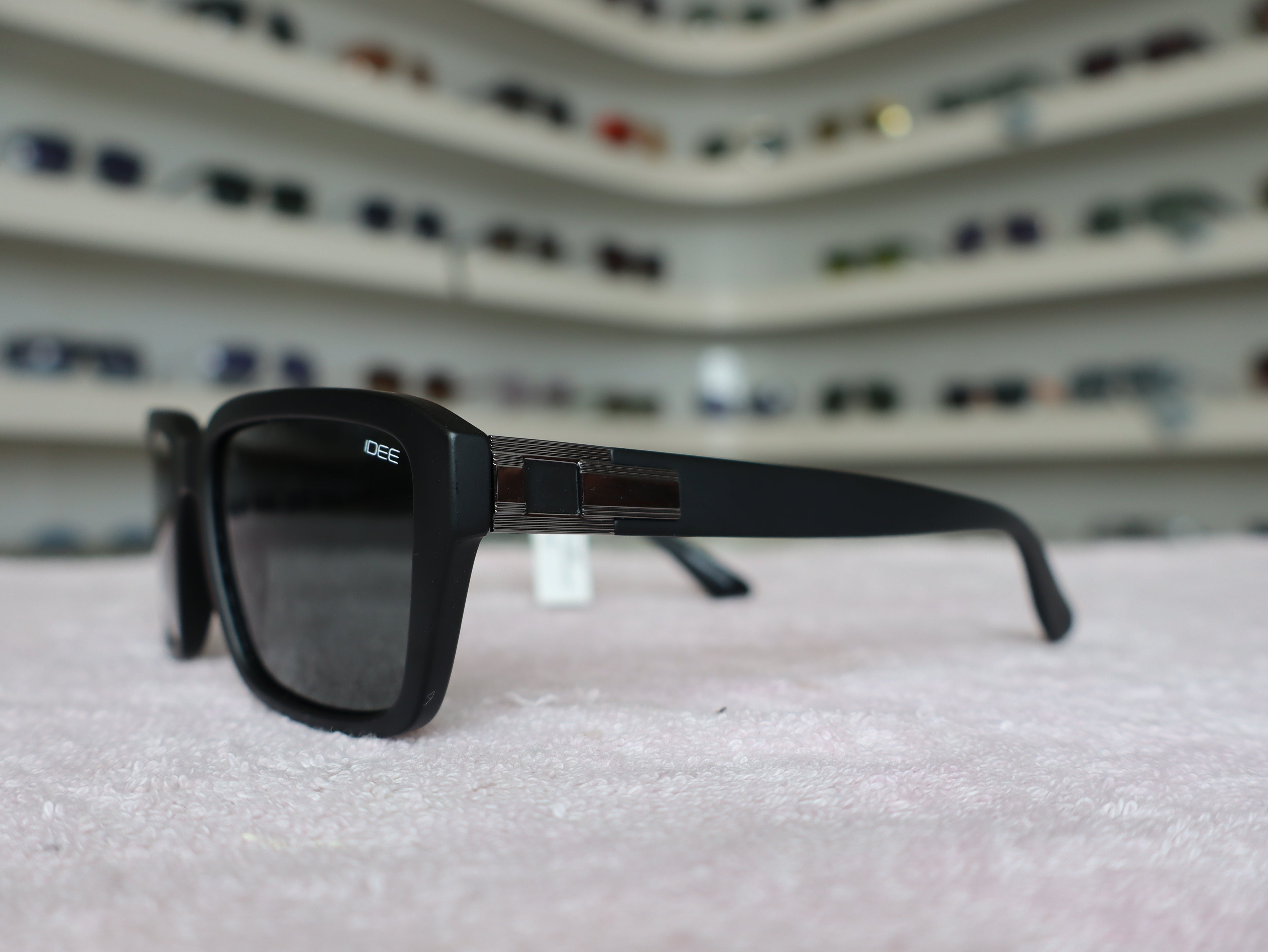 IDEE 10488 POLARIZED
