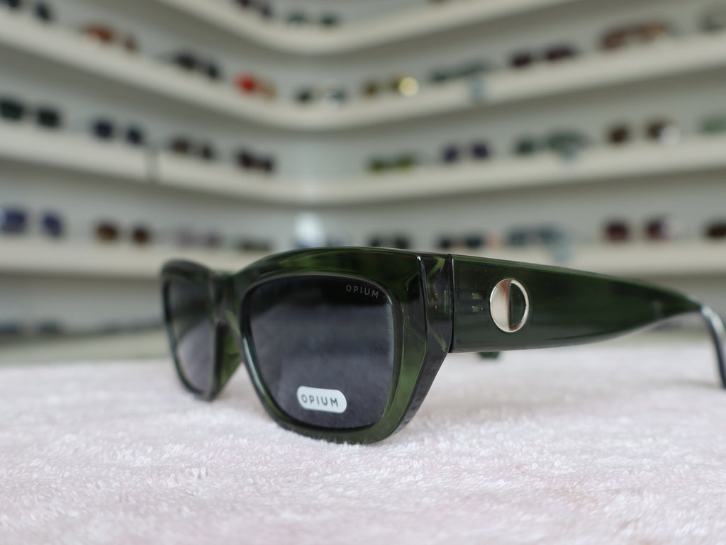 OPIUM 7582